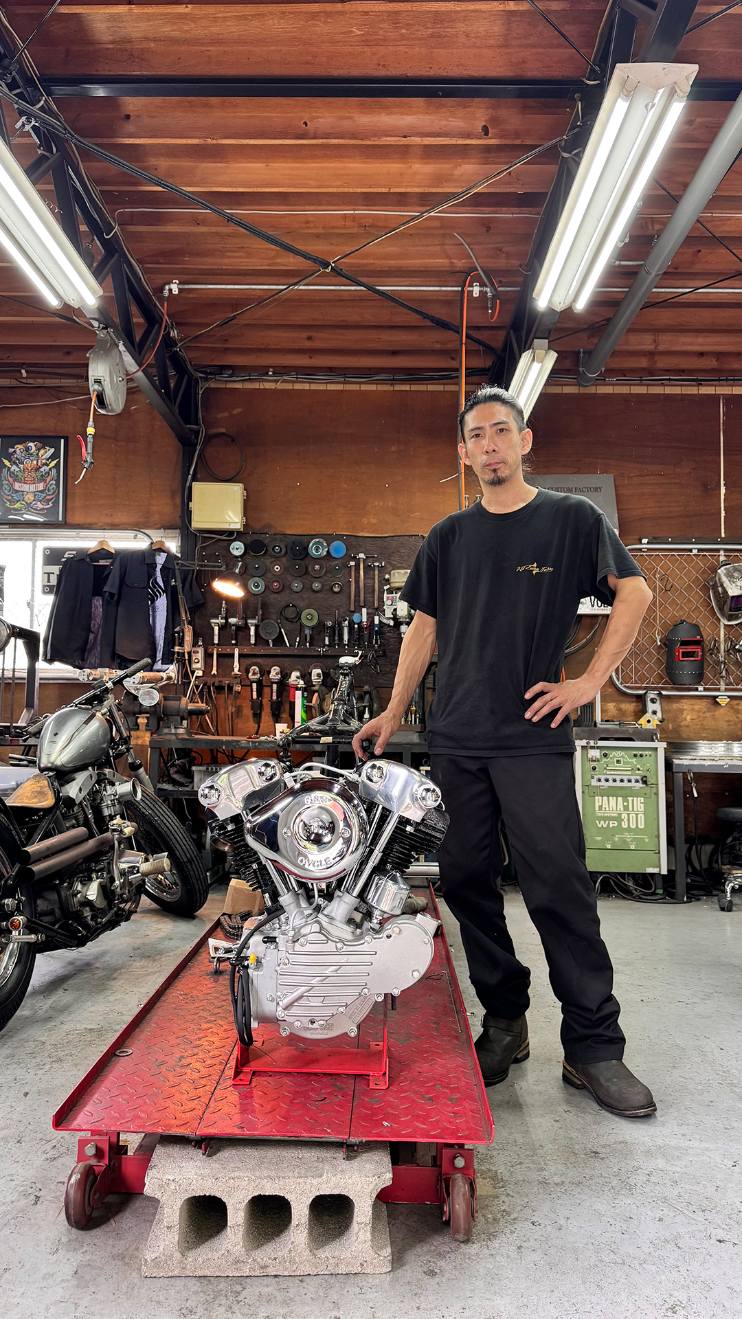 M-CRAFTのRory McShane氏とS&S KN-Seriesエンジン