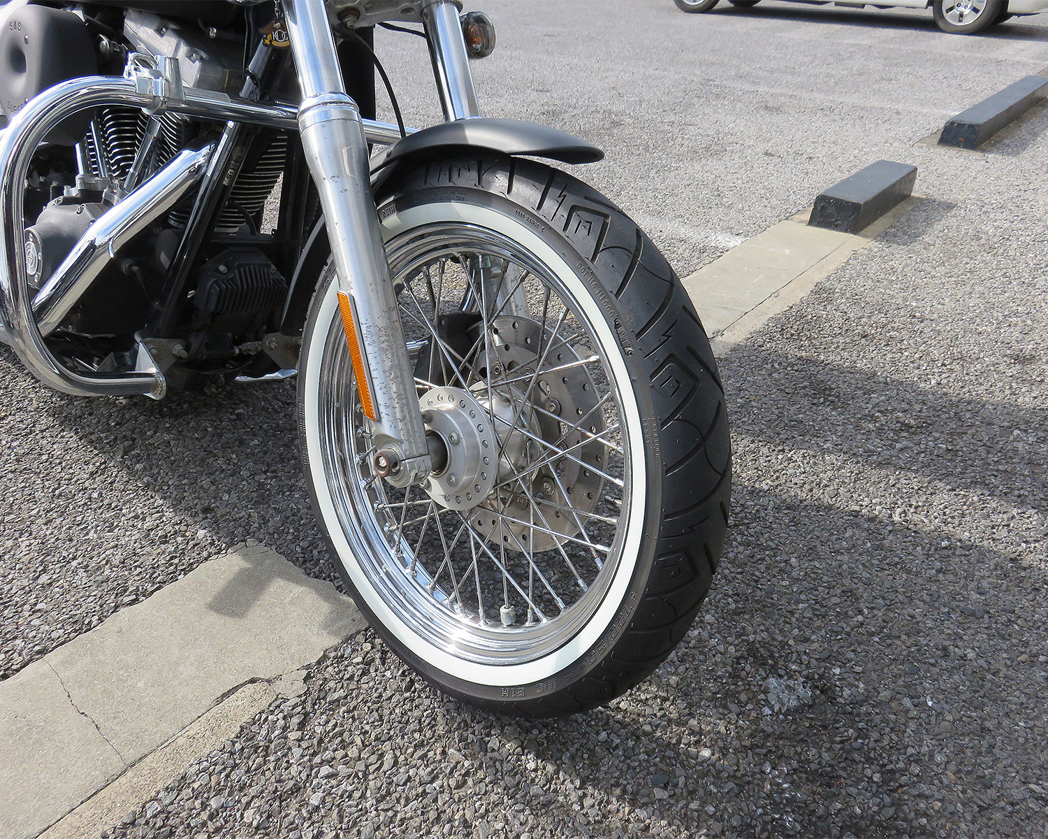 お手頃価格 SHINKO ハーレー SR777 ホワイトウォール 130/60-23 ...
