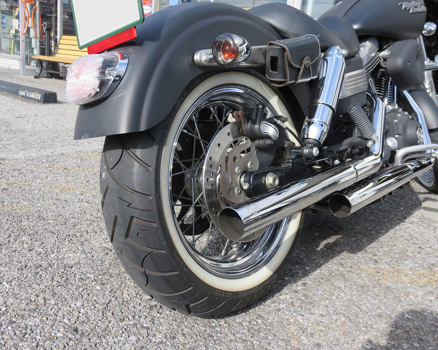 お手頃価格 SHINKO ハーレー SR777 ホワイトウォール 130/60-23 ...